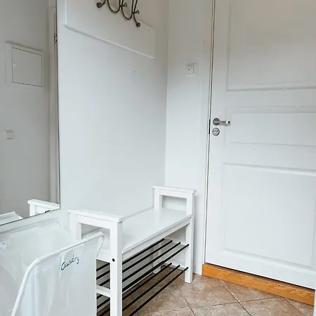 Apartmán Newly Renovated - Free Parking And Ev Docking